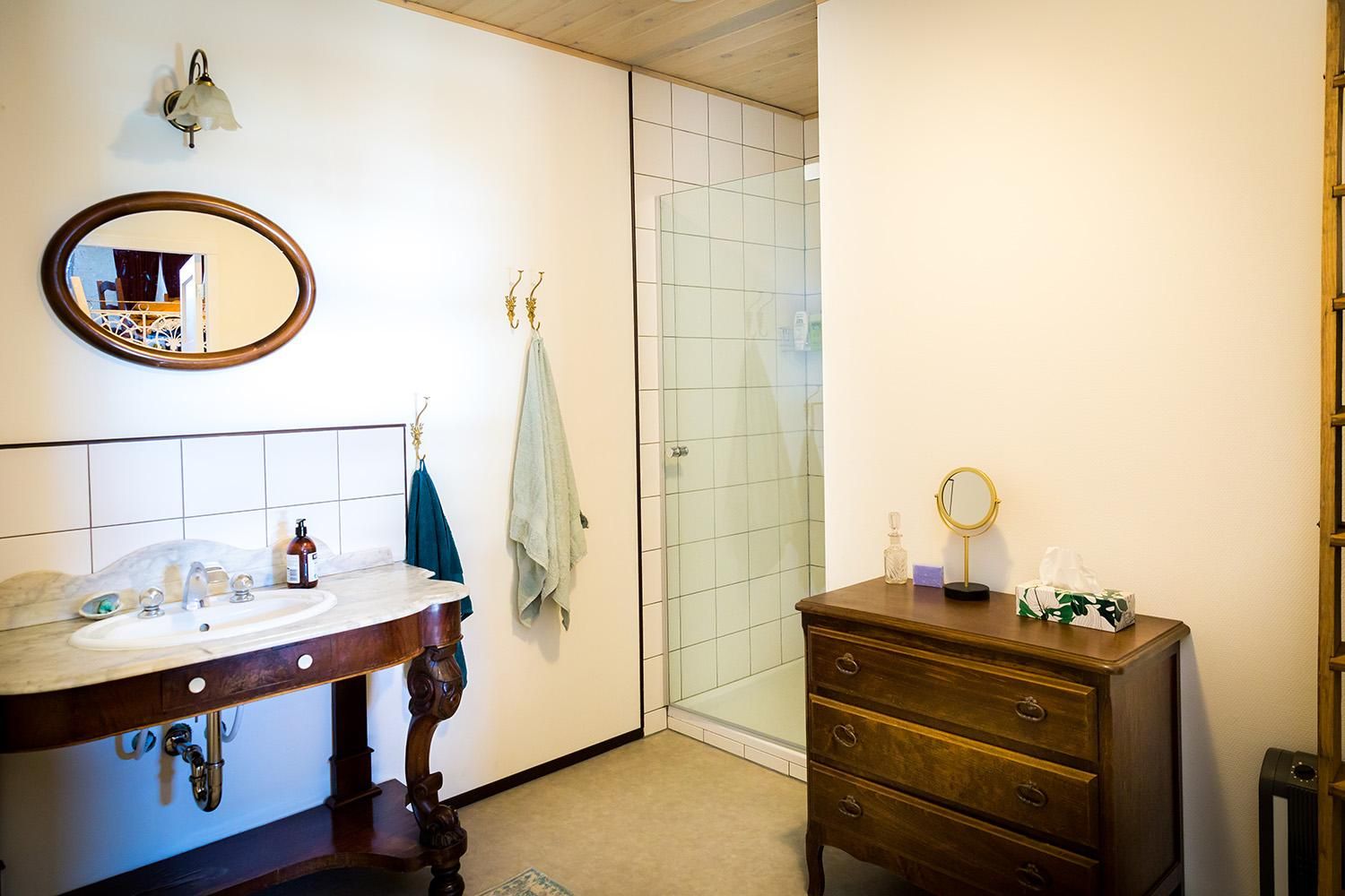 Badkamer met inloopdouche